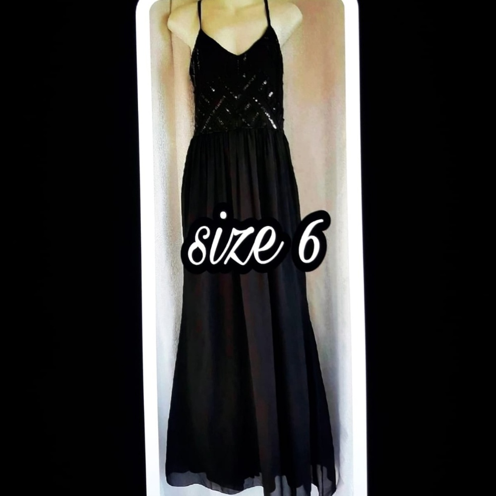Traje elegante y delicado.